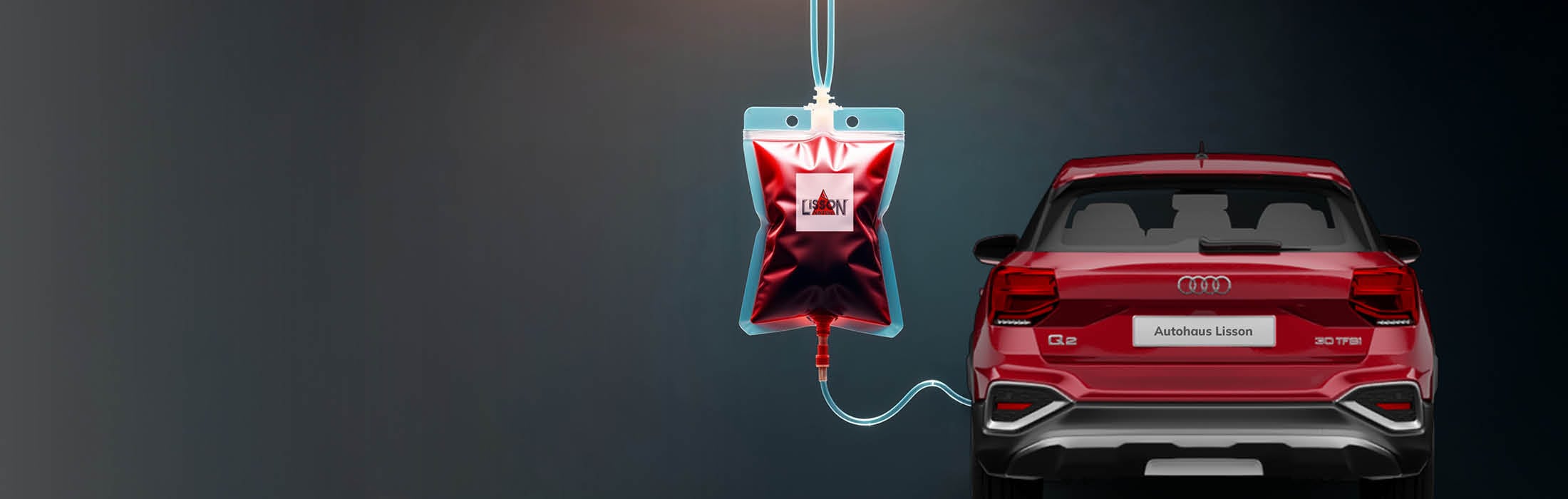 Ein roter Audi ist seitlich/mit dem Heck verdreht und erhält eine Bluttransfusion.